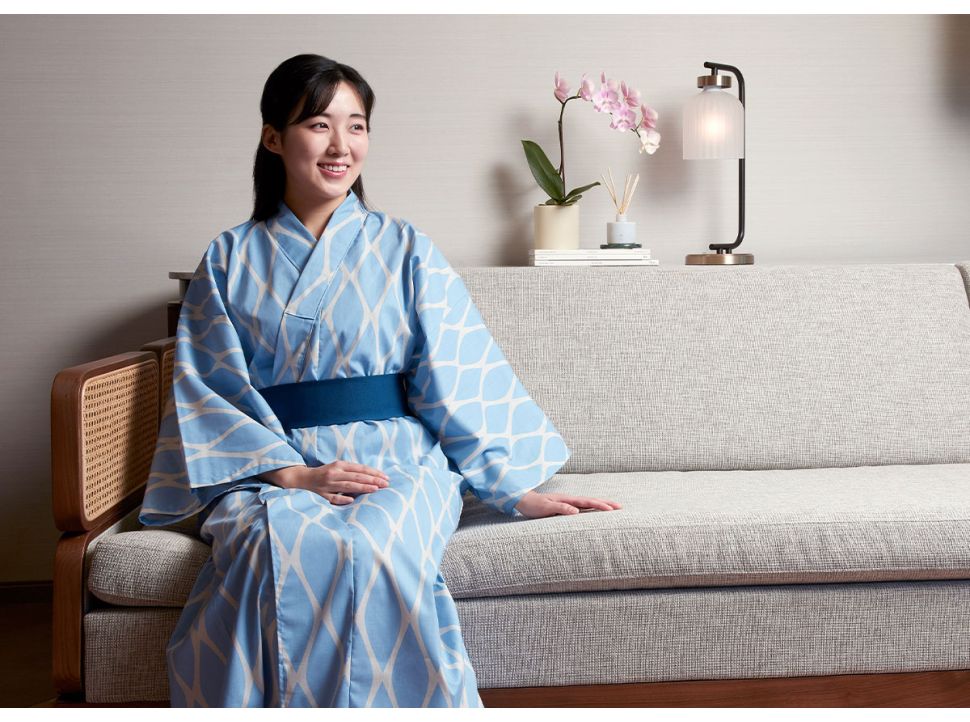 shopmo-blue-amime-yukata-man-